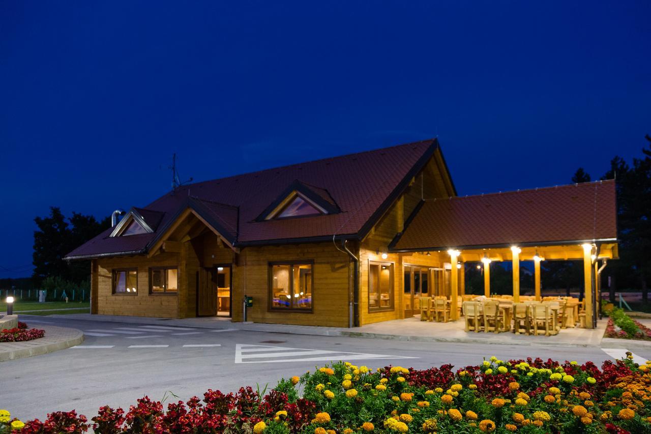 Holiday Park Macola Grabovac  Exterior photo